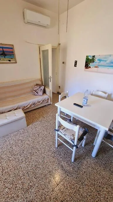 Apartment Casetta Sul Mare Follonica Italy